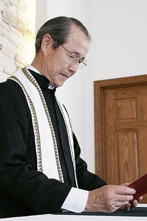 結婚式のエンドロールを手作りで演出