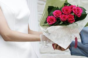 指輪リフォームの料金を確認する